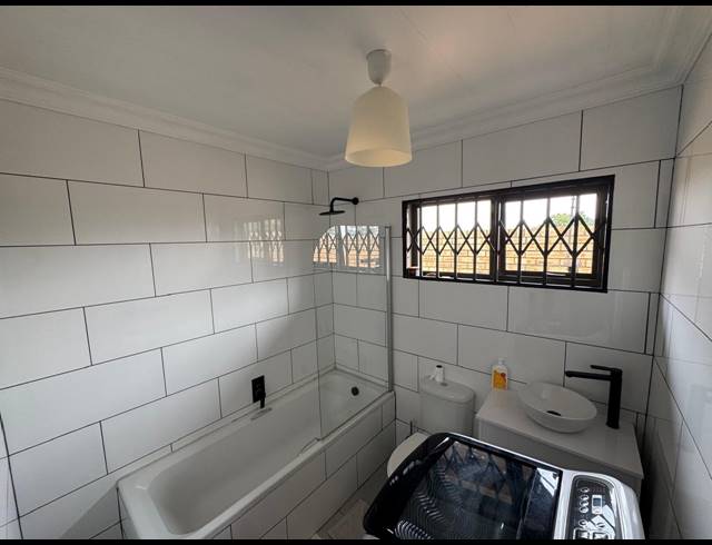 4 BEDROOM FREEHOLD FOR SALE IN SUNAIR PARK